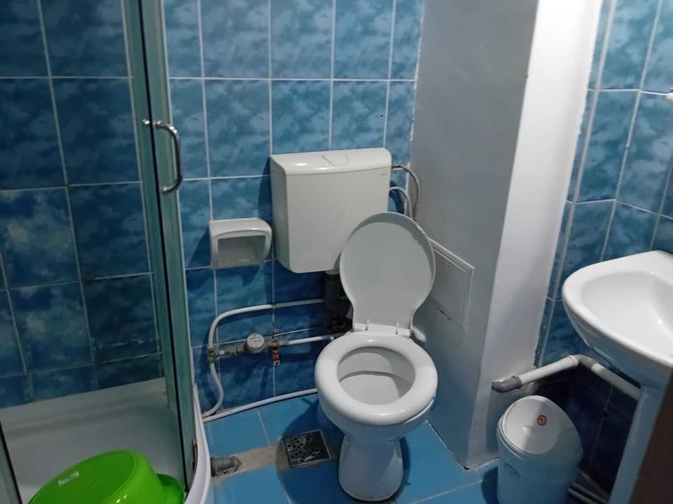 Apartament cu 4 camere decomandat în Exterior Vest