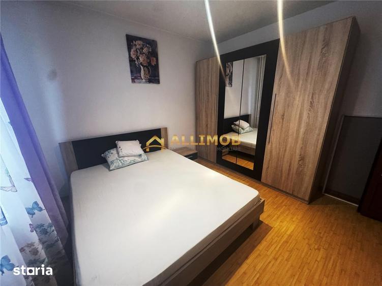 Apartament cu 2 camere decomandat în Republicii
