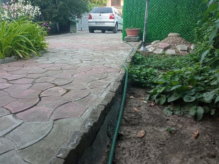 Casă cu 2 camere în Central