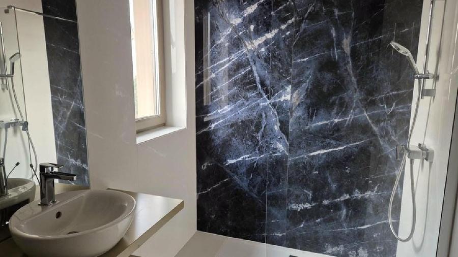 Apartament cu 4 camere semidecomandat în Central