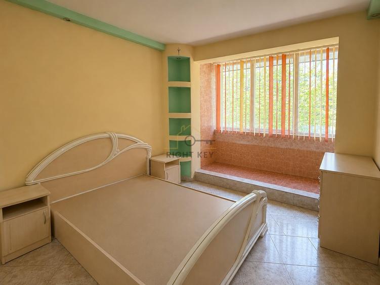 Apartament cu 3 camere semidecomandat, mobilat în Valea Ialomiței