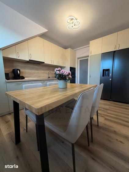 Apartament cu 4 camere decomandat în Turnișor