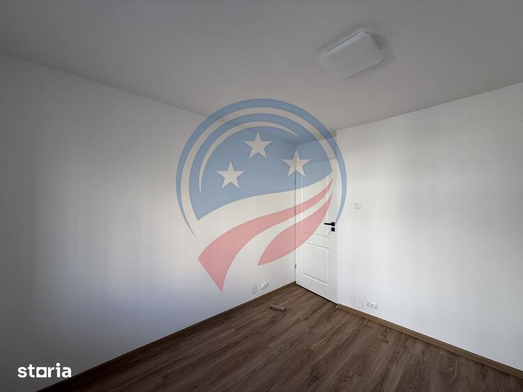 Apartament cu 4 camere decomandat în 1 Mai