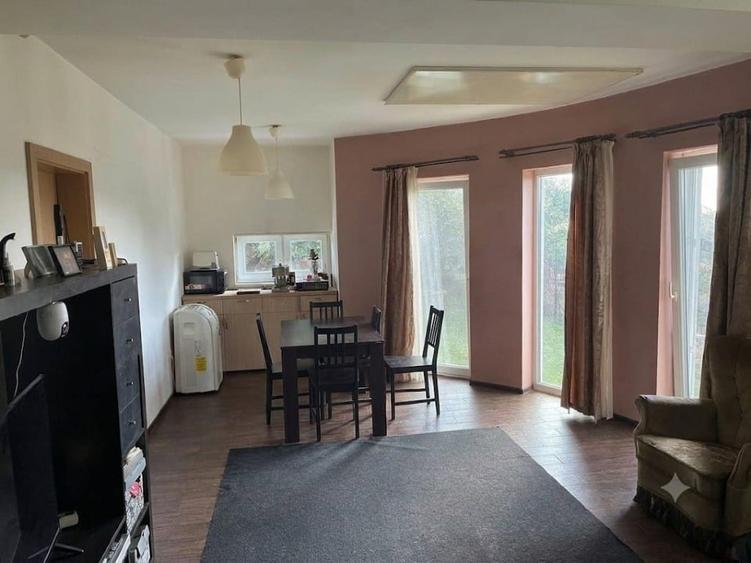 Duplex cu 5 camere cu Teren 980 Mp în Săcălaz