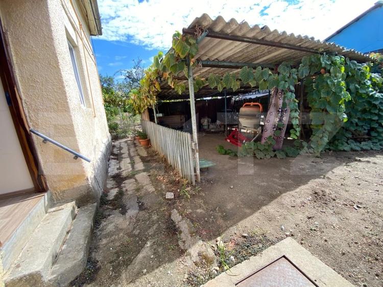 Casă individuală cu 3 camere cu Canalizare în Fratelia