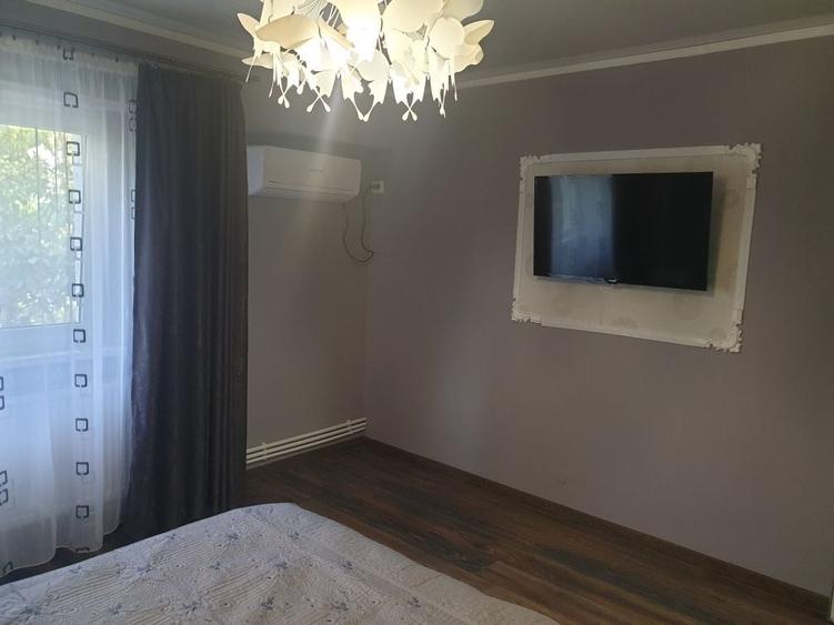 Apartament cu 2 camere decomandat în Sârbi