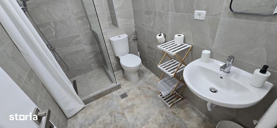 Spațiu comercial, de 472 mp, în Nord