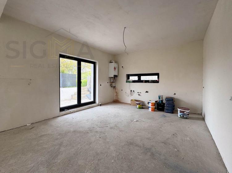 Duplex cu 4 camere cu Canalizare în Dâmbul Rotund