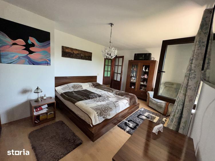 Casă cu 4 camere cu Teren 381 Mp în Agigea