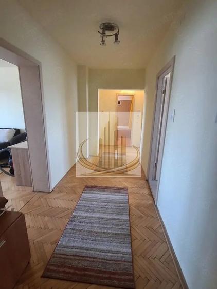 Apartament cu 3 camere decomandat în Lugojului