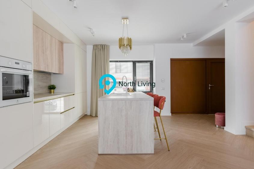 Duplex cu 5 camere cu Canalizare în Central
