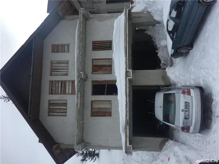 Casă în Novaci