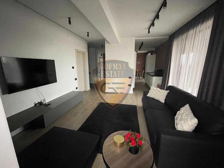 Apartament cu 3 camere decomandat, mobilat în Tomis Nord