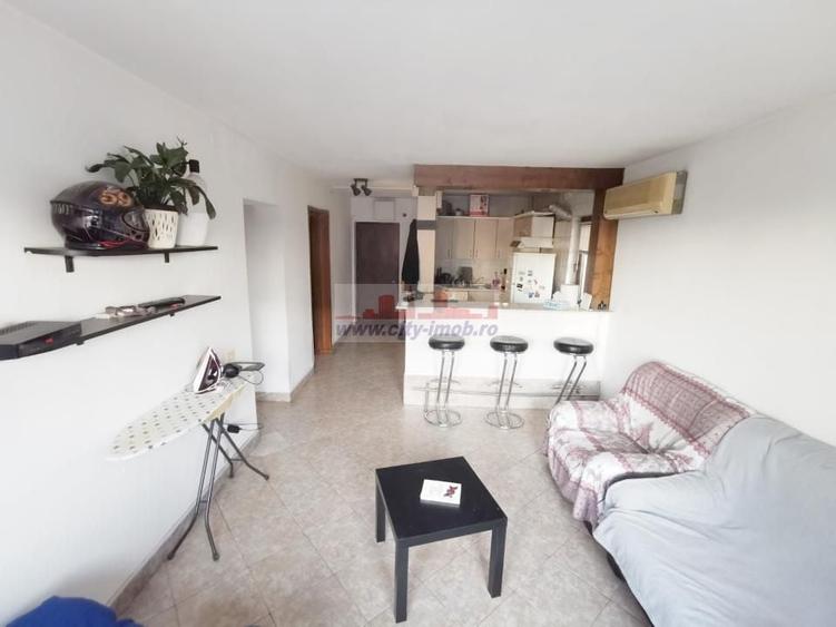 Apartament cu 3 camere decomandat în Banu Manta