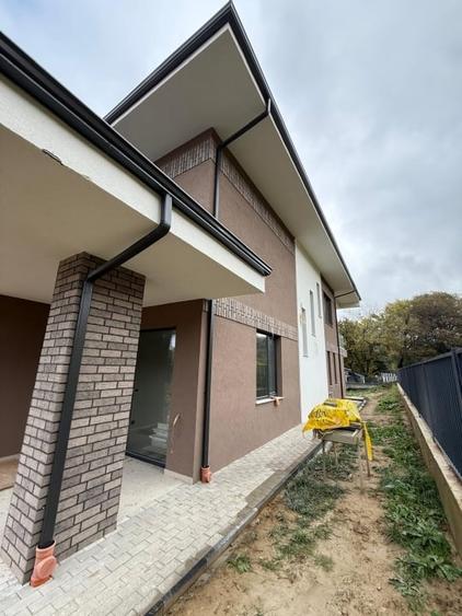 Casă individuală cu 4 camere cu Teren 700 Mp în Făget