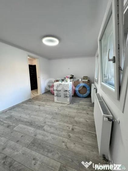 Apartament cu 2 camere semidecomandat în Micro 8