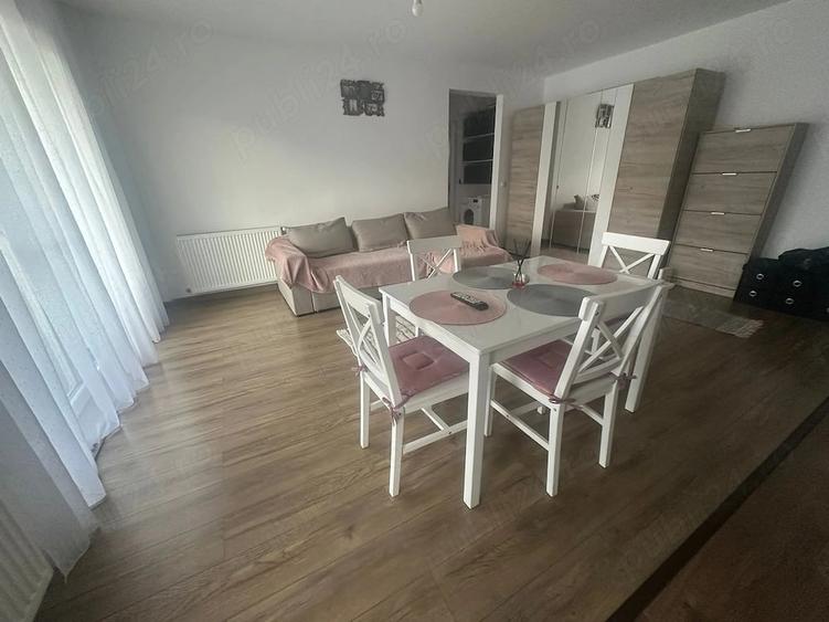 Apartament cu 2 camere semidecomandat în Florești