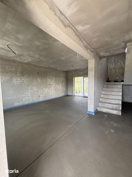 Casă cu 4 camere cu Teren 350 Mp în Șelimbăr