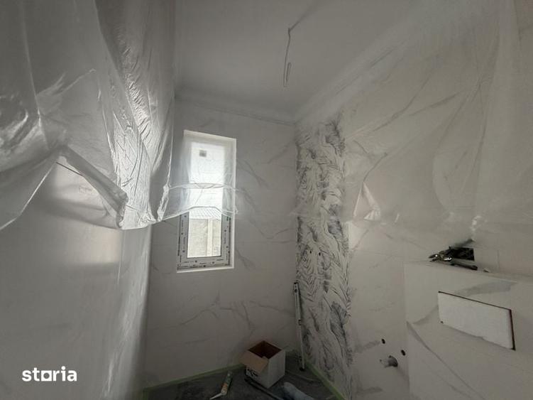 Proprietar vand casa in Giroc zona centrala . Ultima disponibila - 2