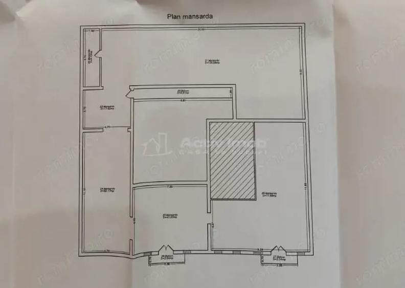 Casă cu Teren 1439 Mp în Socol