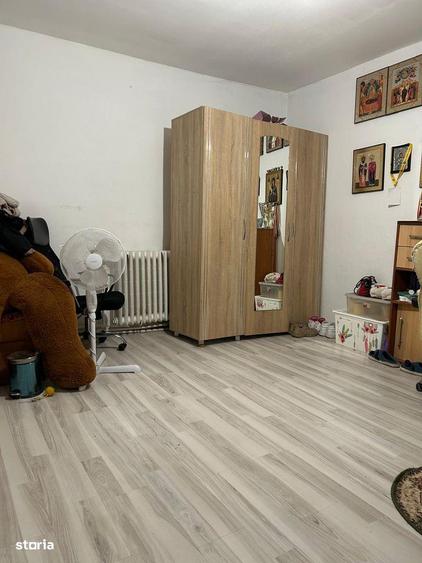 Casa - zona Pd de Piatra - Cantemir - 3