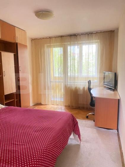 Apartament cu 3 camere decomandat, mobilat în Sud