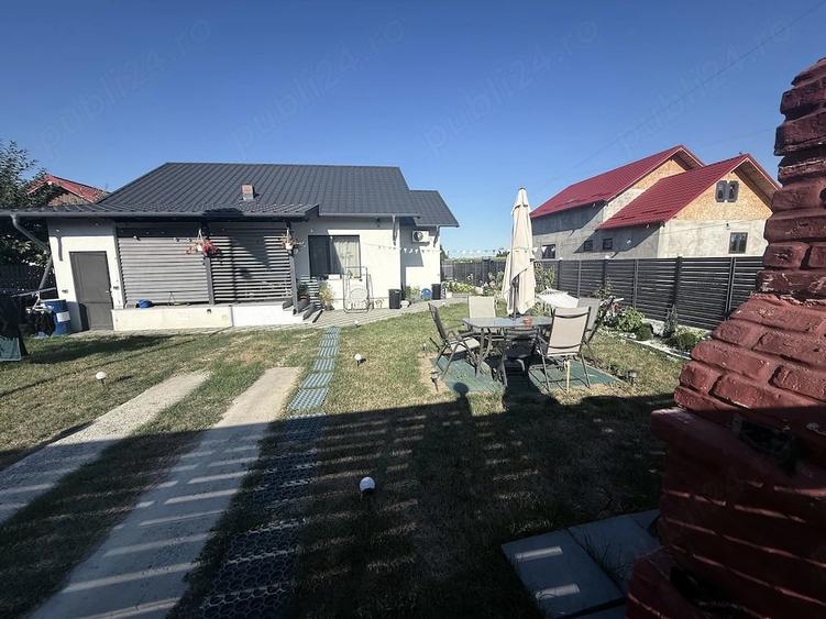 Casă cu Teren 360 Mp în Mărgineni