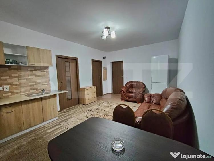 Apartament cu 2 camere semidecomandat în Bariera Vâlcii