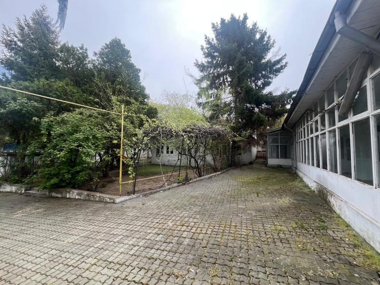 Spațiu comercial, de 721 mp, în Ultracentral