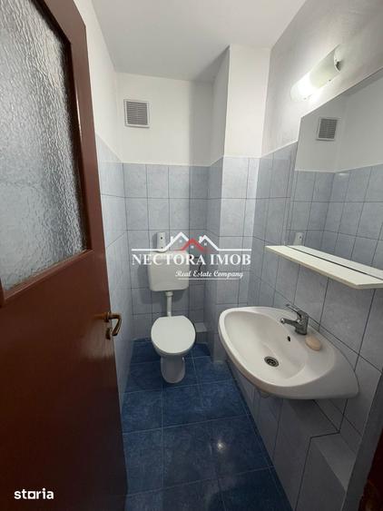 Apartament cu 3 camere în Decebal