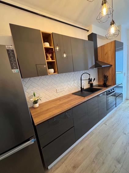 Apartament cu 2 camere decomandat în Exterior Vest