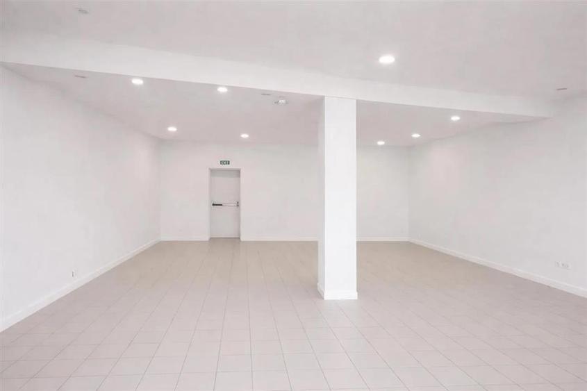 Spațiu comercial, de 225 mp, în Florilor