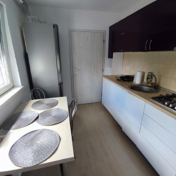 Apartament cu 2 camere nedecomandat în Giroc