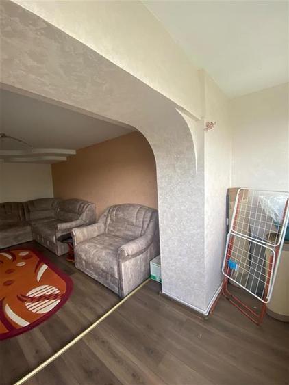 Apartament cu 3 camere decomandat, mobilat în Păcurari