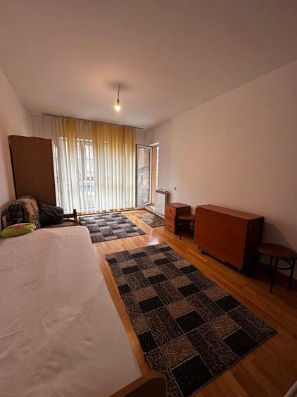 Apartament cu 2 camere semidecomandat în Tătărași