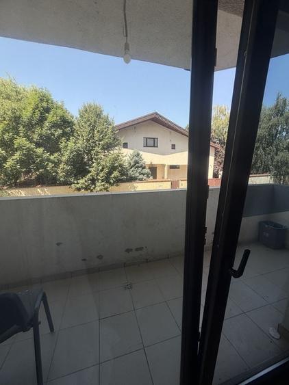 Apartament cu 3 camere în Băneasa