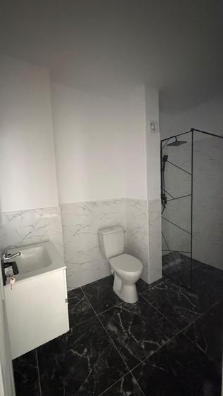 Apartament cu 3 camere în Ampoi 3