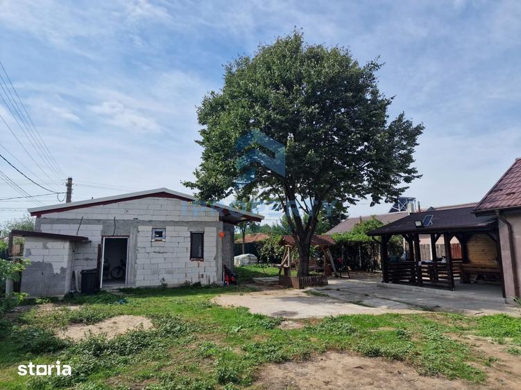 Casă cu 2 camere cu Teren 1700 Mp în Călugăreni