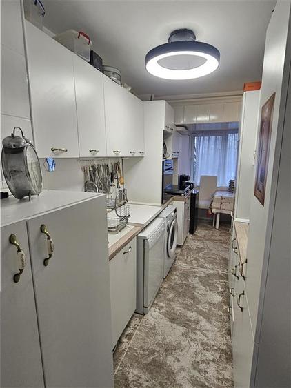 Apartament cu 3 camere decomandat, mobilat în Pantelimon