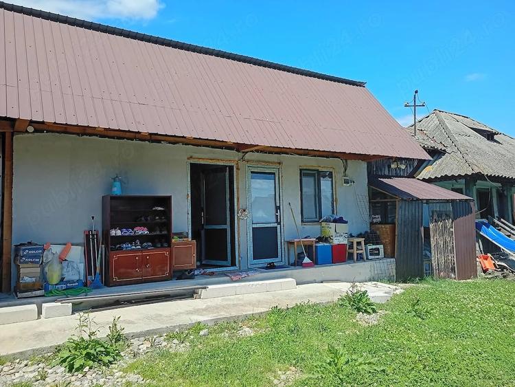 Casă cu 2 camere cu Teren 440 Mp în Central