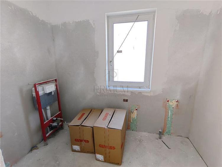 Duplex cu 3 camere cu Canalizare în Moșnița Nouă