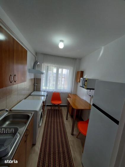 Apartament cu 2 camere în Podu Roș