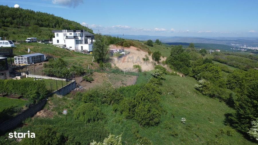 Teren de 2685 mp, în Feleacu