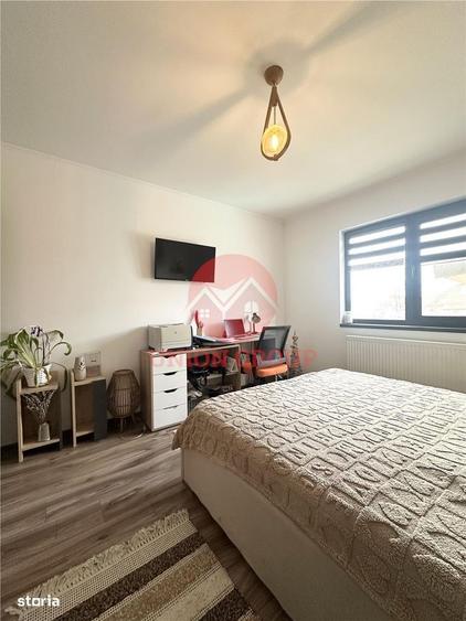 Casă cu 4 camere cu Teren 690 Mp în Corbu