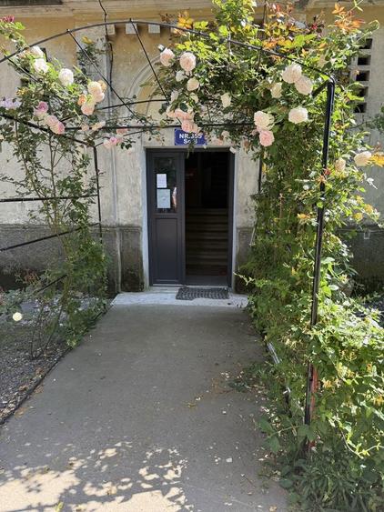 Apartament cu 3 camere decomandat în Filipești