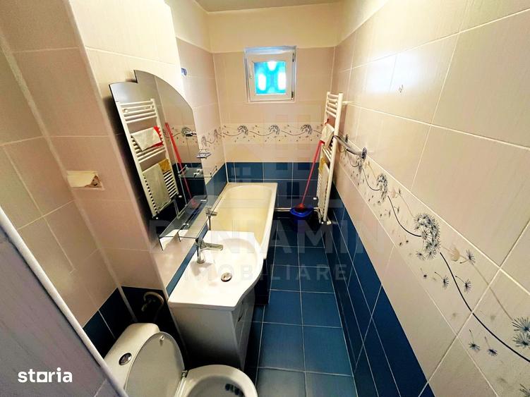 Apartament cu 3 camere semidecomandat în Craiovița Nouă