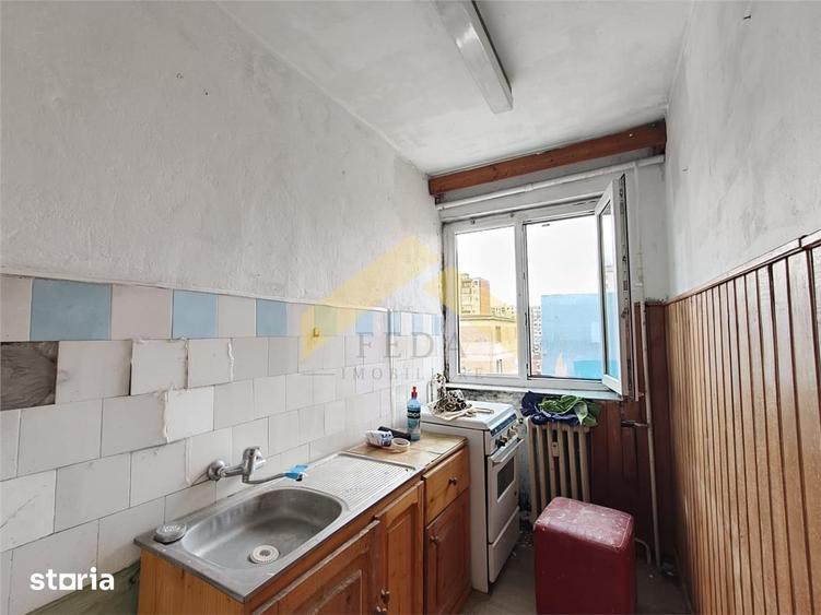Apartament cu 2 camere semidecomandat în Aurel Vlaicu
