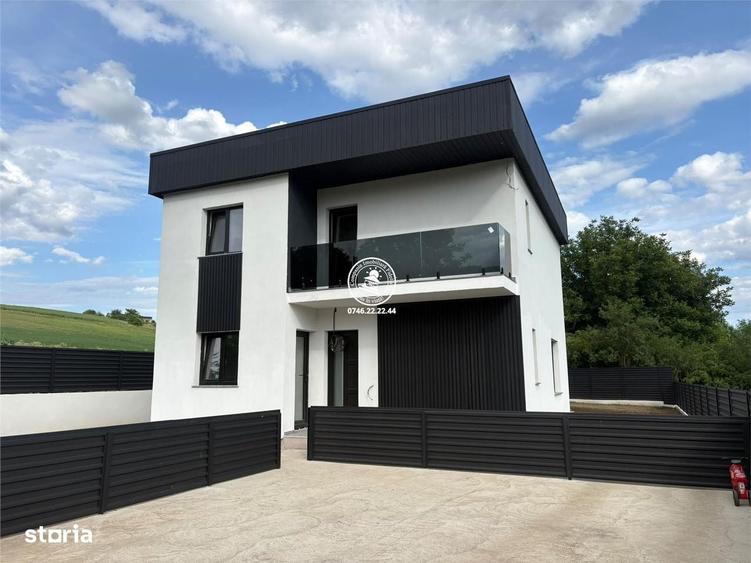 Casă cu 4 camere în Vânători