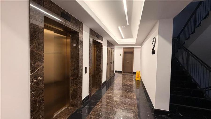 Apartament cu 2 camere decomandat, mobilat în Palat