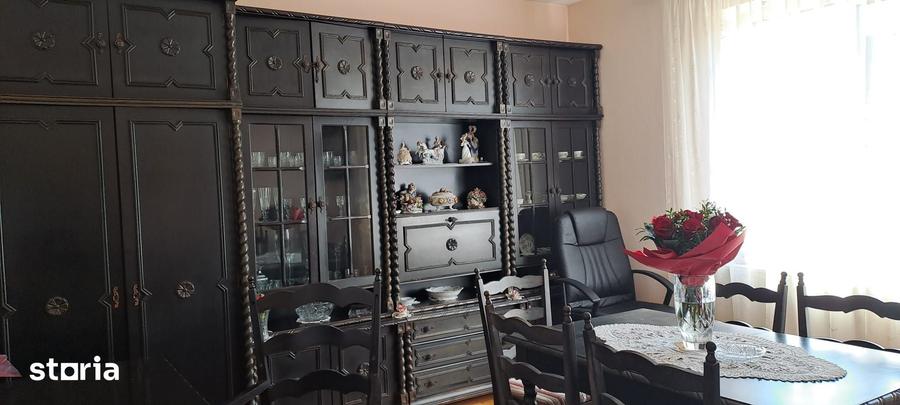 Casă cu 4 camere cu Teren 842 Mp în Central